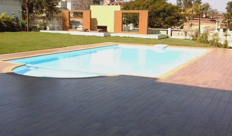 Hotel Patang Residency