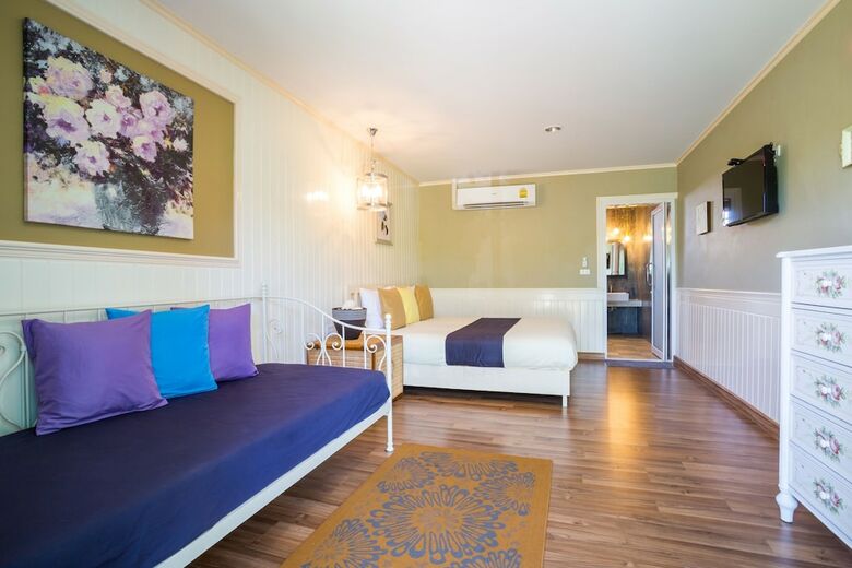 Hotel Koh Larn Riviera