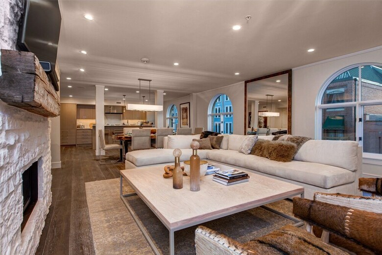 Abode At Sky Silver