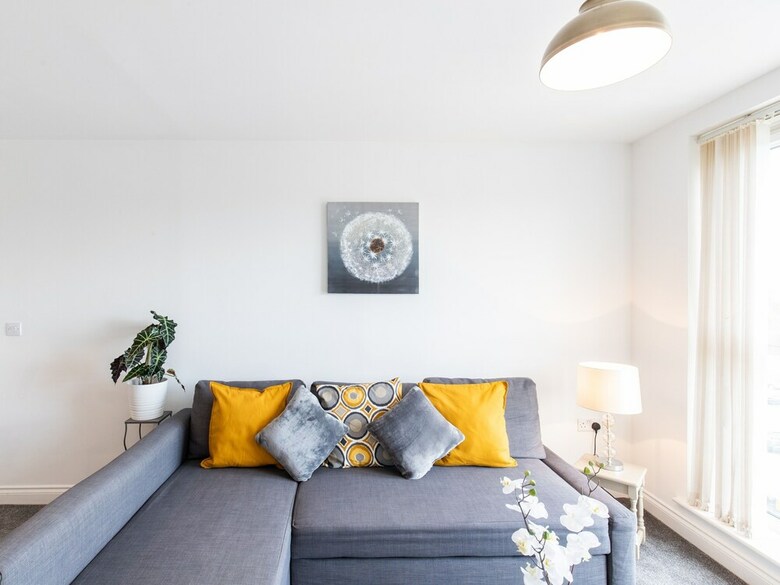 2 Bedroom Apartment Edinburgh Gate Harlow