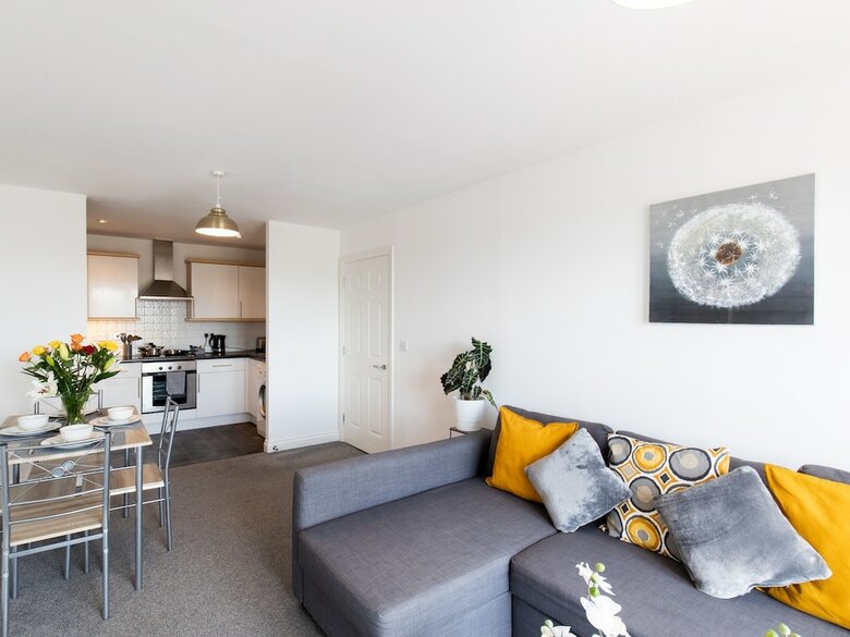 2 Bedroom Apartment Edinburgh Gate Harlow