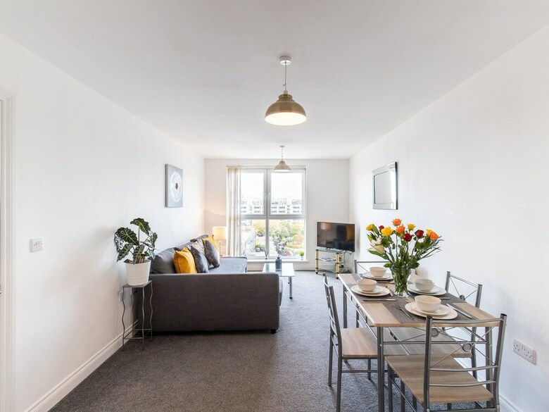 2 Bedroom Apartment Edinburgh Gate Harlow