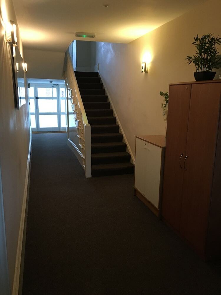 Peel House Apartments