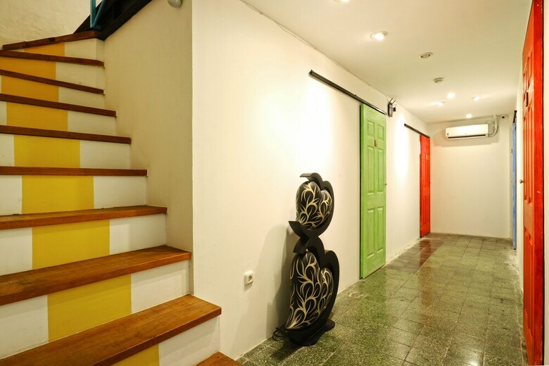 Hostal Mel's Dorm Hostel