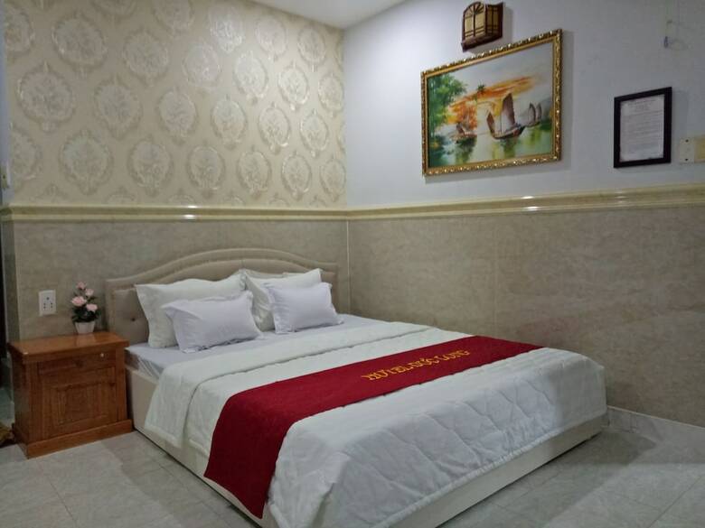 Hotel Duc Long