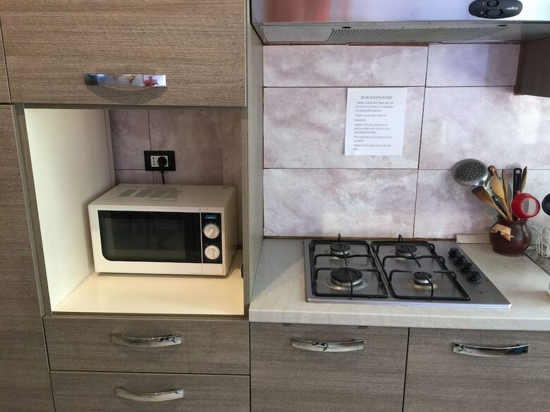 Hostal Rome City Hostel