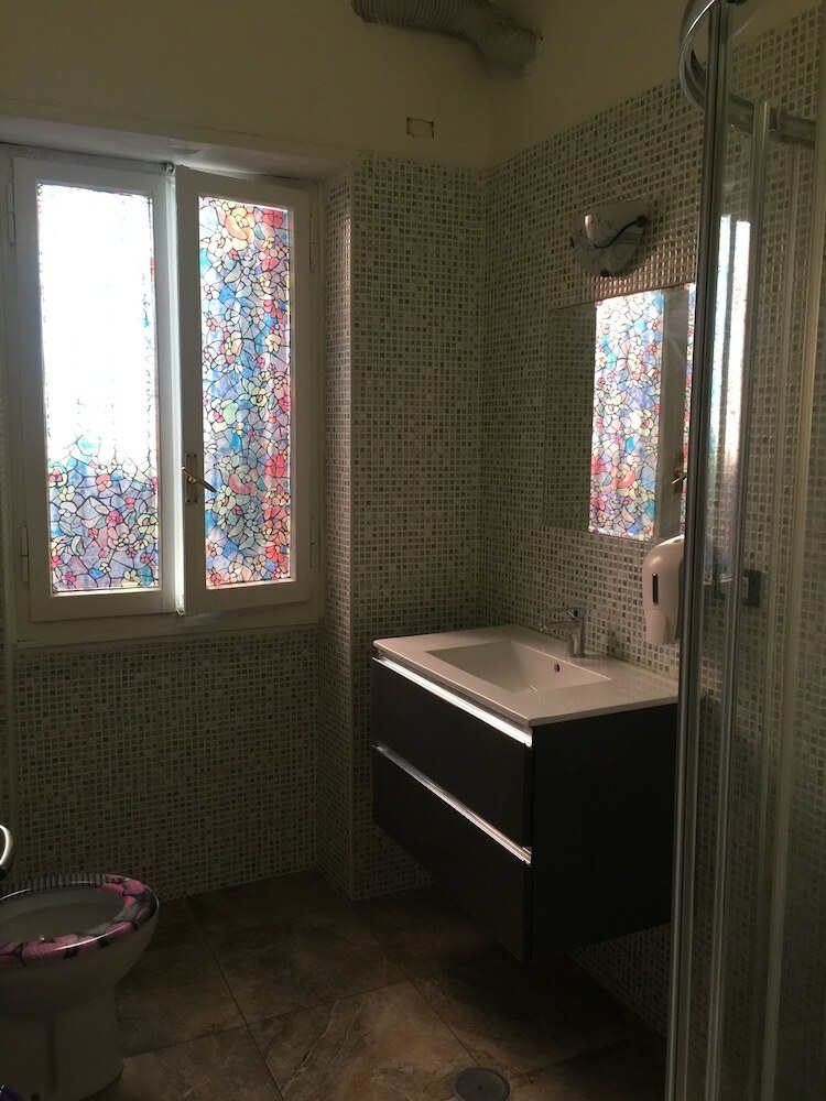 Hostal Rome City Hostel