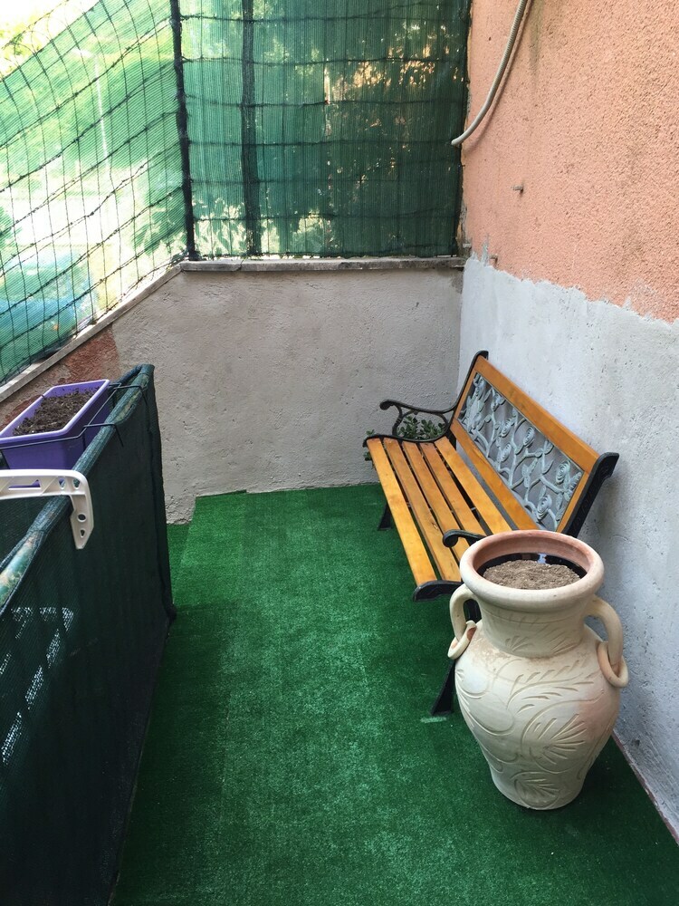 Hostal Rome City Hostel