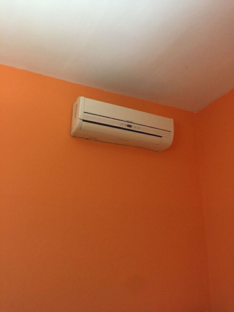 Hostal Rome City Hostel