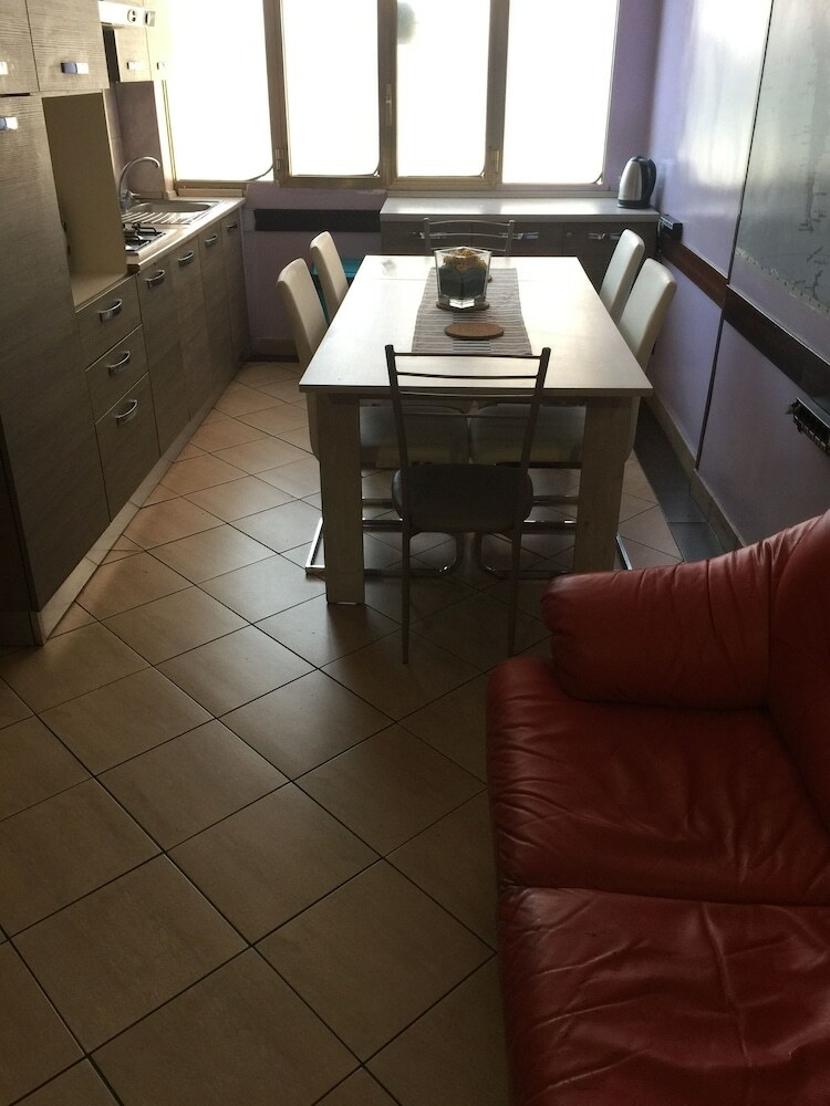 Hostal Rome City Hostel
