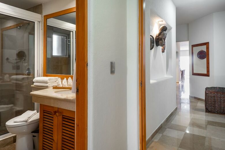 Ocean View Apartments By Homing Bird