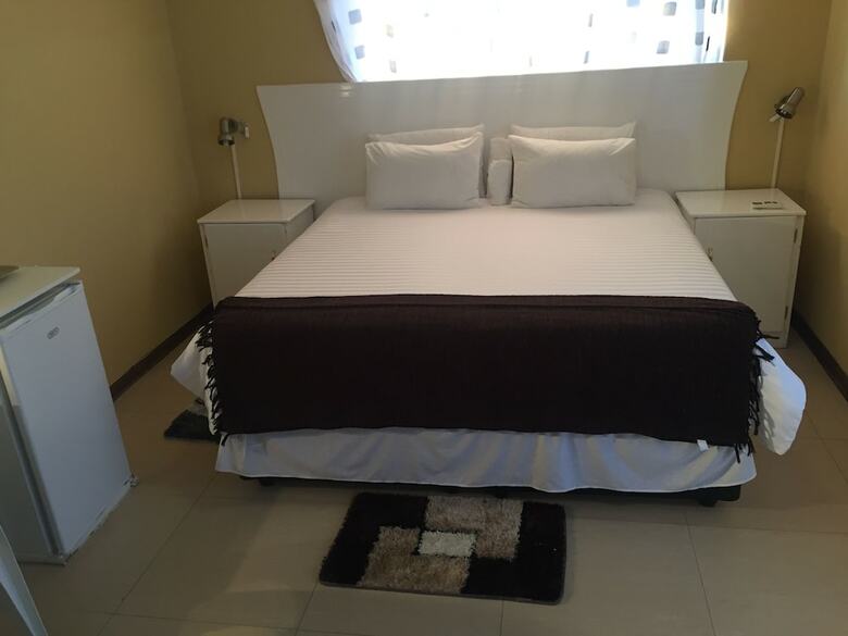 Hotel Rosey Rest Inn