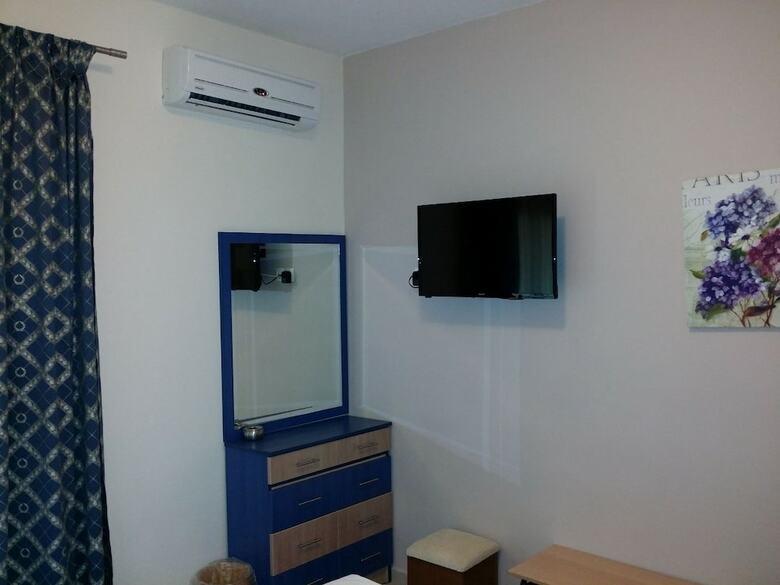Hotel Meltemi Rooms