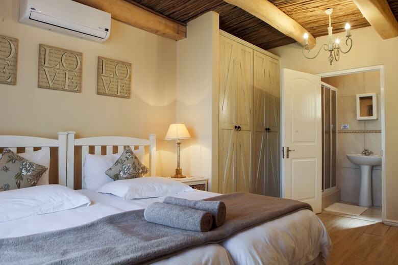 Bed & Breakfast Skilpadvlei Wine Farm