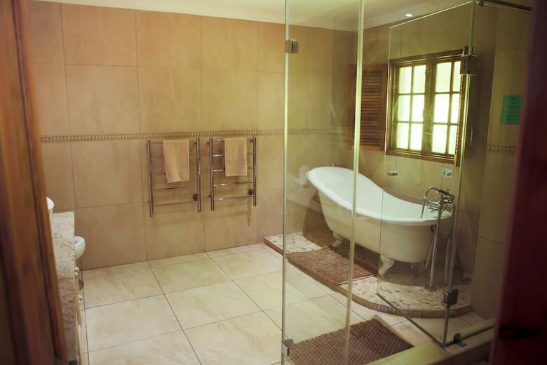 Bed & Breakfast Skilpadvlei Wine Farm