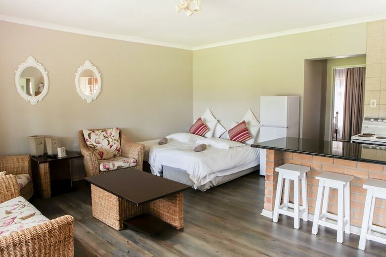 Bed & Breakfast Skilpadvlei Wine Farm