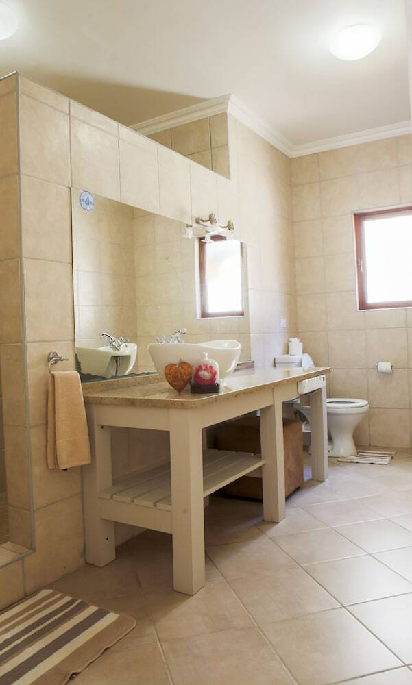 Bed & Breakfast Skilpadvlei Wine Farm