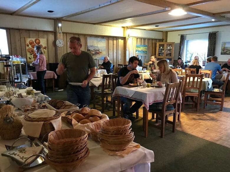 Hotel Restaurant Gem�nden