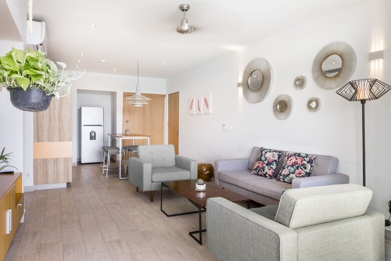 Opal Suites Apartments By Homing Bird.
