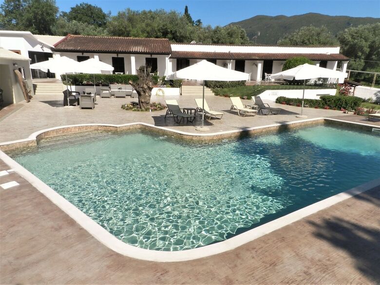Hotel Summer Wine Friendly Resort