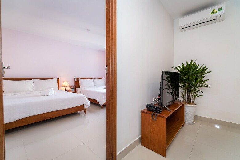 The Sun Apartment & Hotel