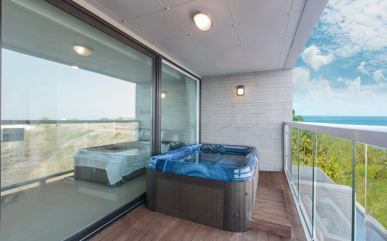 The Cloud Pool&spa