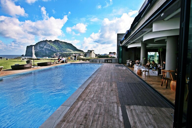 The Cloud Pool&spa