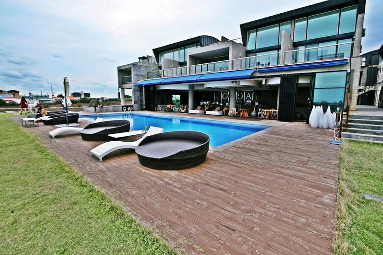 The Cloud Pool&spa