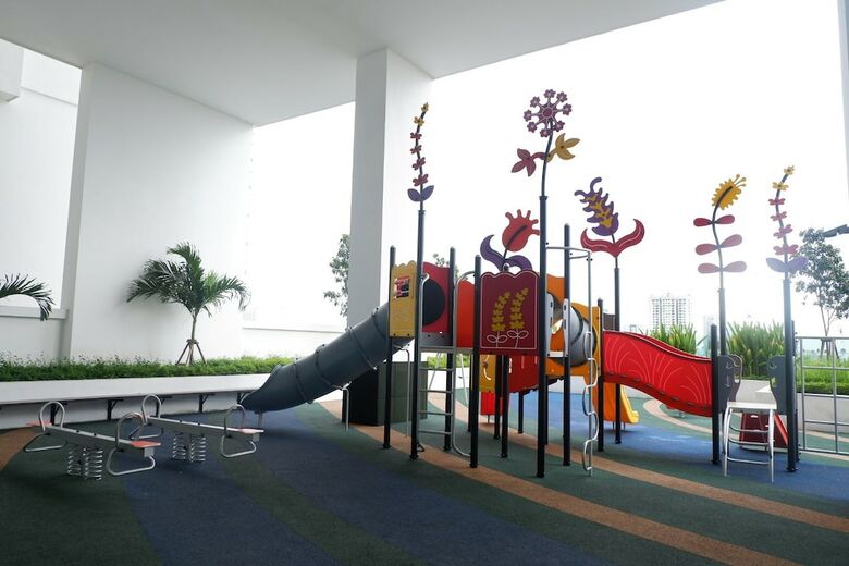 Apartamentos Flexiasia City Garden. Pinnacle Tower