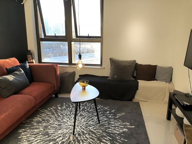 Hotel Henry's Apartment- Executive 717