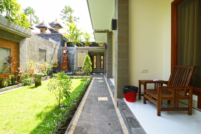 Hotel Gempita House
