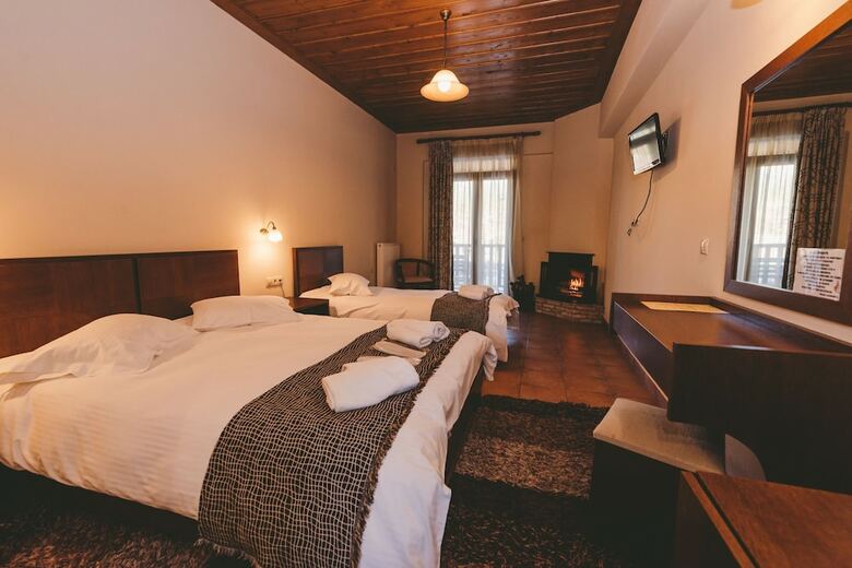 Hotel Thea Mainalou