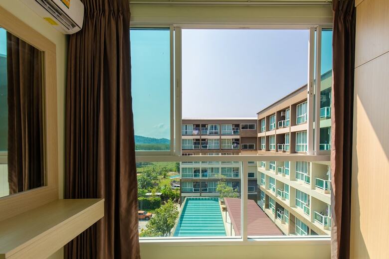 Hotel Jj Airport Phuket Condotel By O