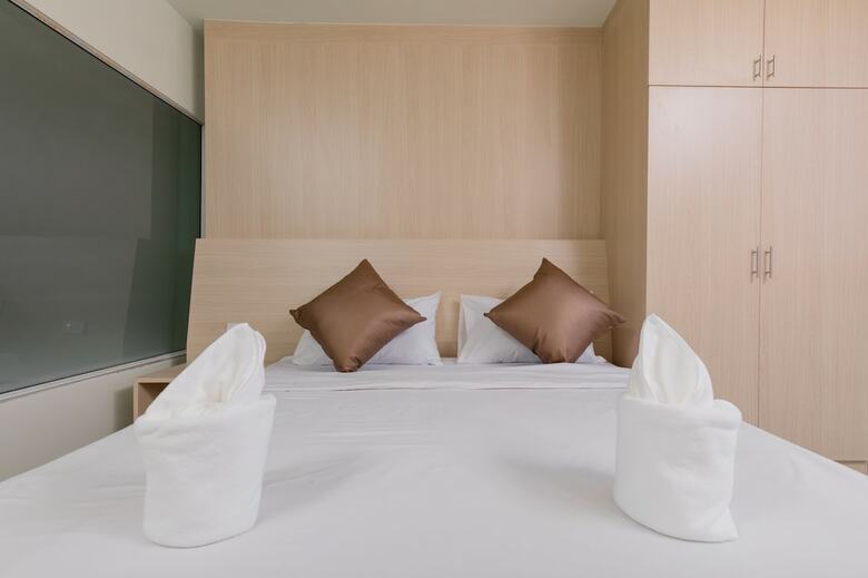 Hotel Jj Airport Phuket Condotel By O