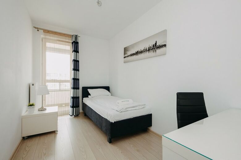 Apartamentos Shortstaypoland Krakowska (B65)