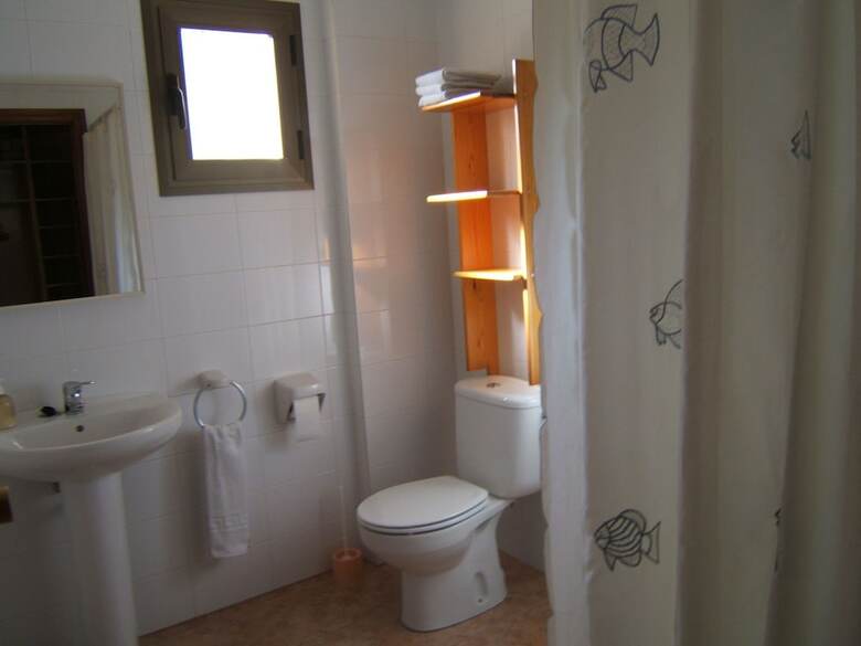 Hostal Albergue La Font Lluny