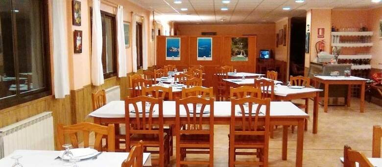 Hostal Albergue La Font Lluny