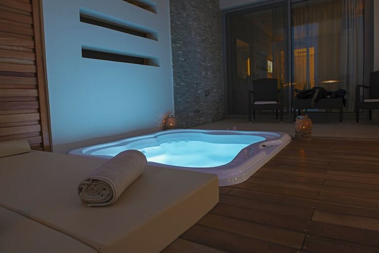 Hotel Port Royal Villas & Spa
