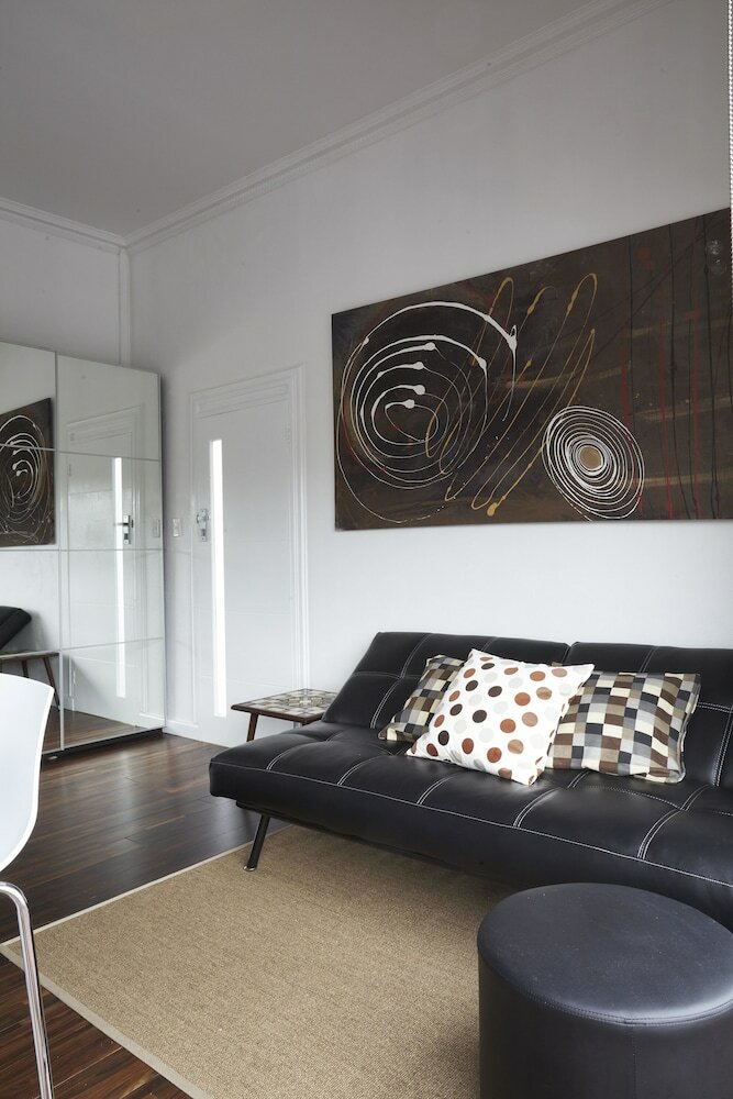 Apartamentos The Anderson - Rejuvenate Stays