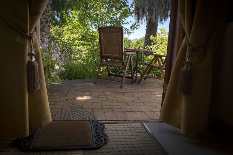 Hotel Dongola House