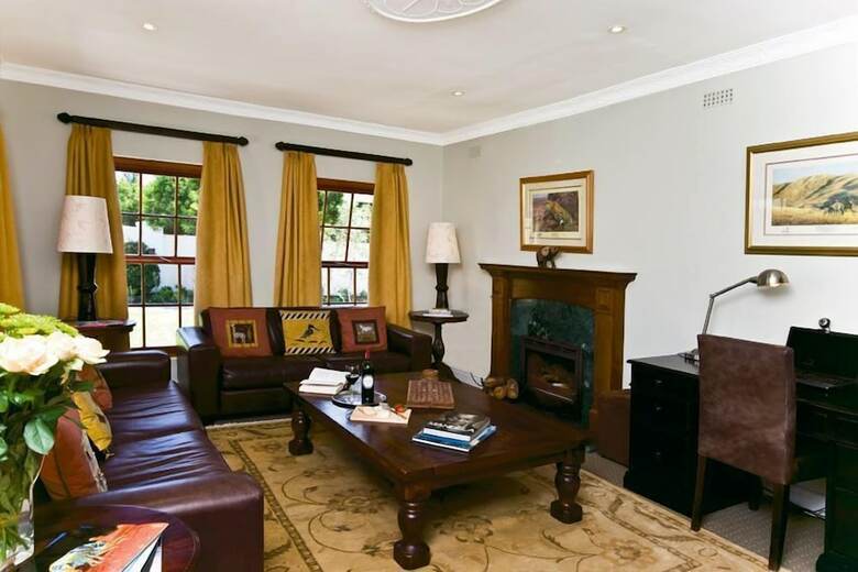 Hotel Dongola House