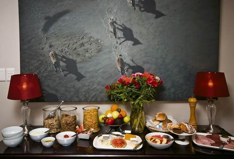 Hotel Dongola House