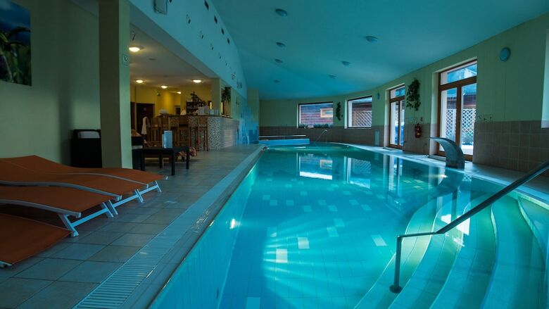 Sojka Resort - Hotel & Drevenice