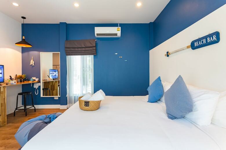 Hotel The Seaton House Phuket