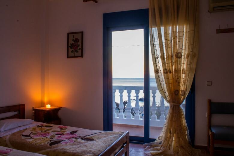 George Apartments Stegna