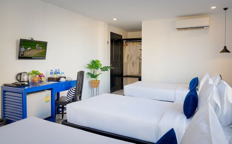 Popular Hotel & Spa
