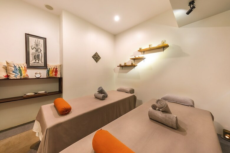 Popular Hotel & Spa