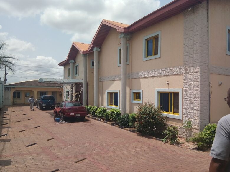 Hotel Cunic Suites