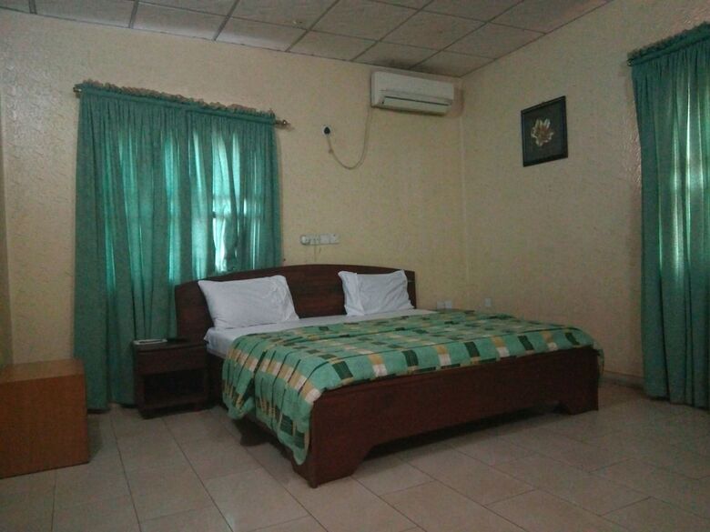 Hotel Cunic Suites