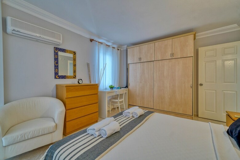 Ada Apartment